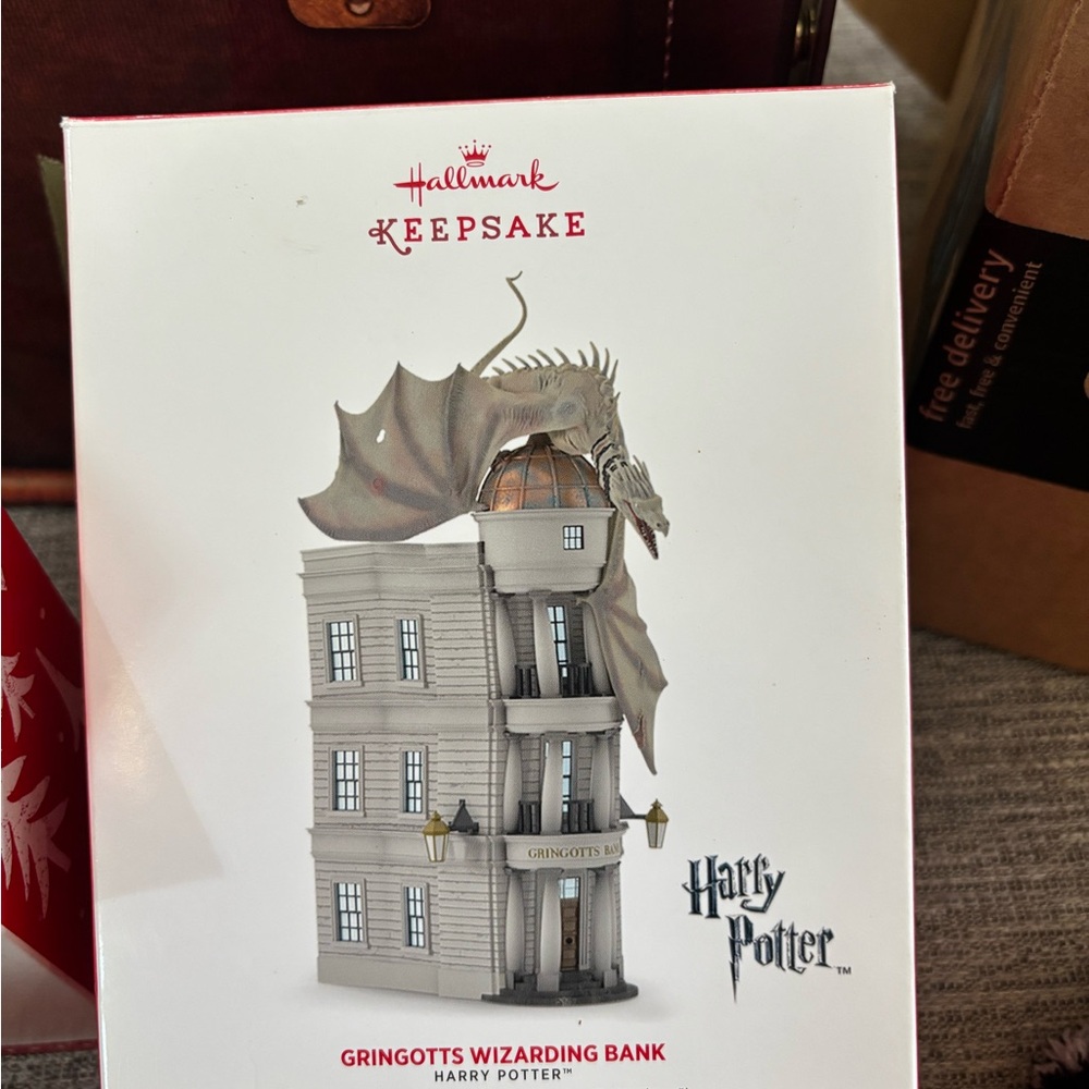 Hallmark Keepsake Gringotts Bank with Dragon Ornament 2017